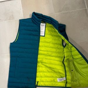Gap Vest never worn